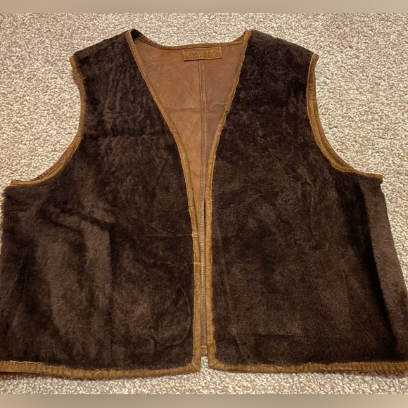 Ralph Lauren brown leather-lined vest. Size large. Made in Italy - Picture 11 of 16